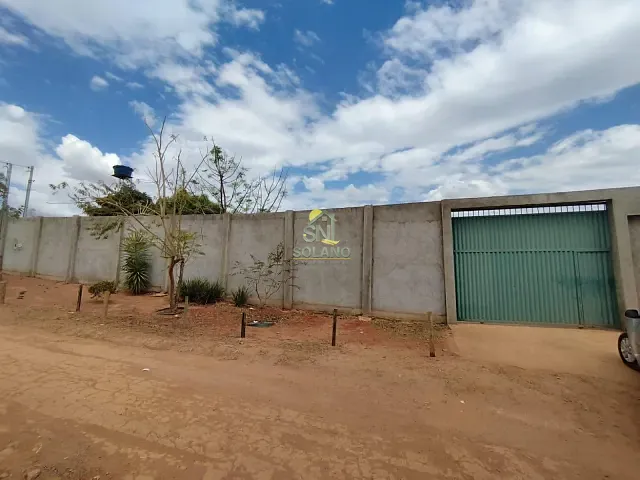 Chácara com 1500m² 4 quartos e 4 banheiros, à venda, no bairro Residencial Aurora das Mansões em Senador Canedo