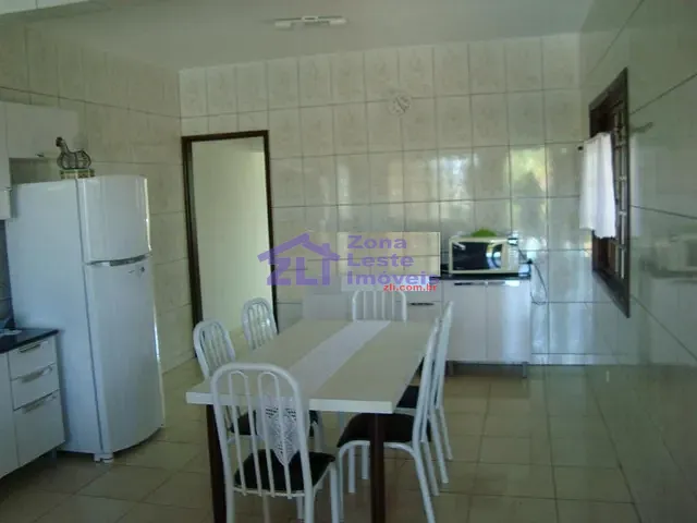 Chácara com 1000m² 5 quartos e 3 banheiros, à venda, no bairro Cerejeira em Guararema