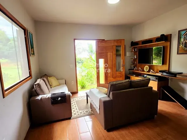 Casa com 4700m² 2 quartos e 3 banheiros, à venda, no bairro Balança em Simão Pereira