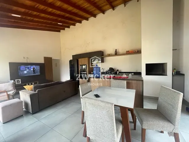 Casa com 250m² 3 quartos e 2 banheiros, à venda, no bairro Vale do Igapó IV em Pederneiras