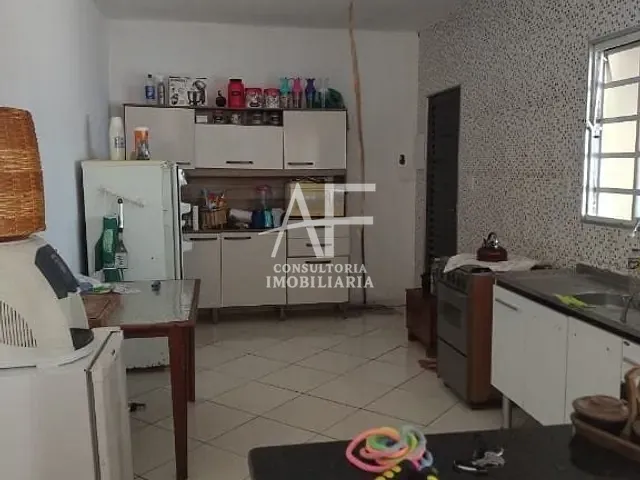 Chácara com 1000m² 2 quartos e 1 banheiro, à venda, no bairro Parque Senhor do Bonfim em Taubaté