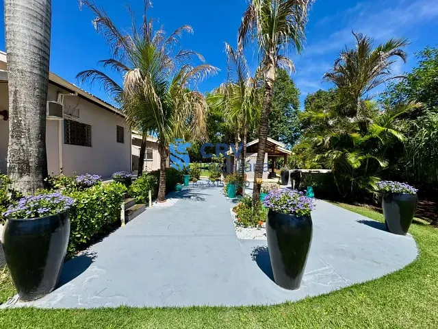 Chácara com 3040m² 3 quartos e 3 banheiros, à venda, no bairro Terras de Santana II em Londrina