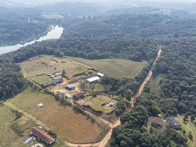 Sítio à venda, no bairro Vila David Antônio em Campo Largo
