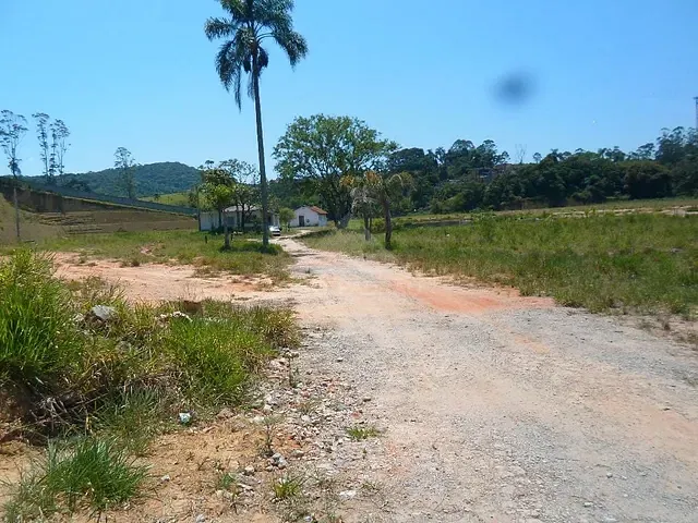 Chácara com 127000m², à venda, no bairro Jardim Planalto em Suzano