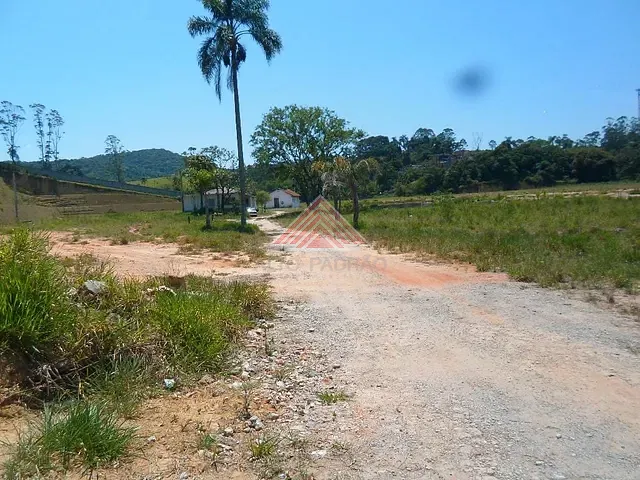 Chácara com 127000m², à venda, no bairro Jardim Planalto em Suzano