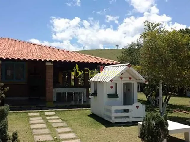 Chácara com 484000m², à venda, no bairro Cruz Pequena em Pindamonhangaba