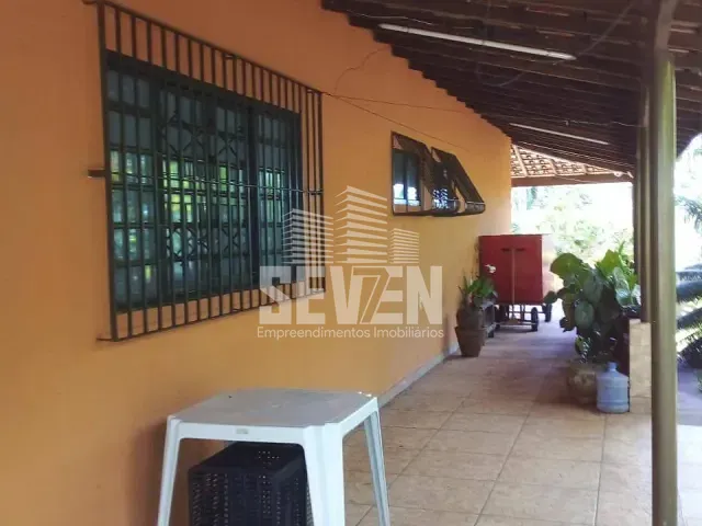 Chácara com 2800m² 2 quartos e 3 banheiros, à venda ou para alugar, no bairro Sítios Reunidos de Santa Maria em Bauru
