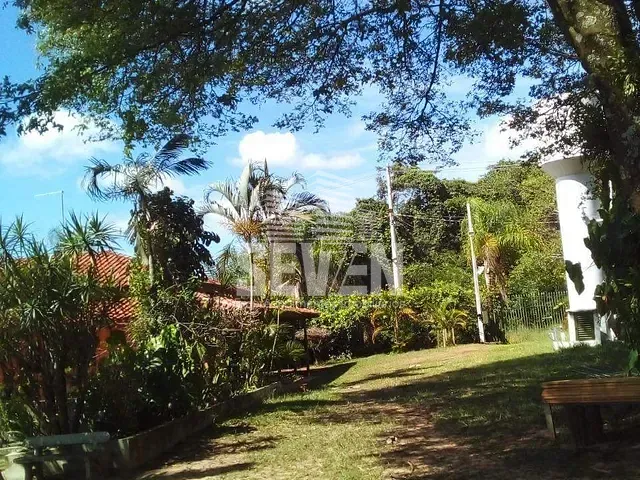 Chácara com 2800m² 2 quartos e 3 banheiros, à venda ou para alugar, no bairro Sítios Reunidos de Santa Maria em Bauru