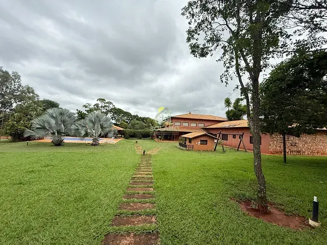 Chácara com 11000m² 4 quartos e 5 banheiros, à venda, no bairro Área Rural de Senador Canedo em Senador Canedo