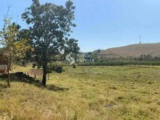 Chácara com 8800m² 2 quartos e 2 banheiros, à venda, no bairro Chapéu D'Uvas em Juiz de Fora