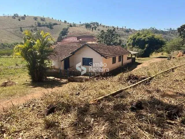 Chácara com 8800m² 2 quartos e 2 banheiros, à venda, no bairro Chapéu D'Uvas em Juiz de Fora