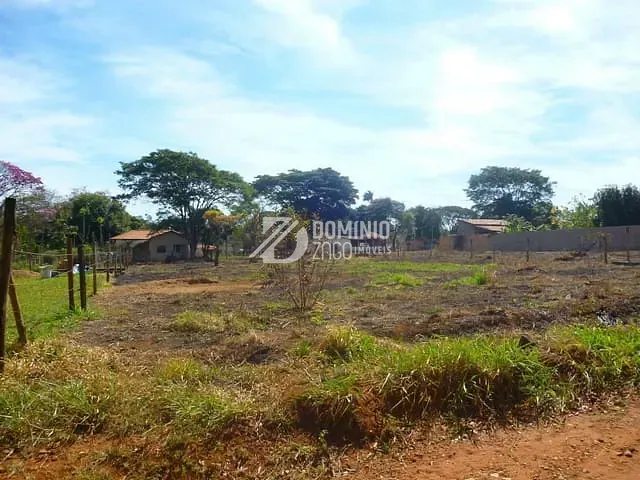 Chácara com 1054m², à venda, no bairro Recanto Das Flores em Uberaba