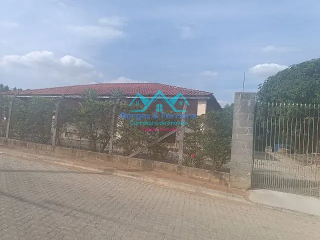 Chácara com 1345m² 3 quartos e 3 banheiros, à venda, no bairro Areia Branca em Alumínio