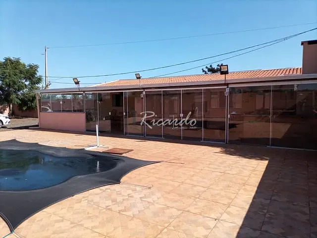 Chácara com 1500m² 1 quarto e 1 banheiro, à venda, no bairro Área Rural de Arapongas em Arapongas