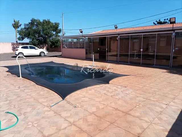 Chácara com 1500m² 1 quarto e 1 banheiro, à venda, no bairro Área Rural de Arapongas em Arapongas