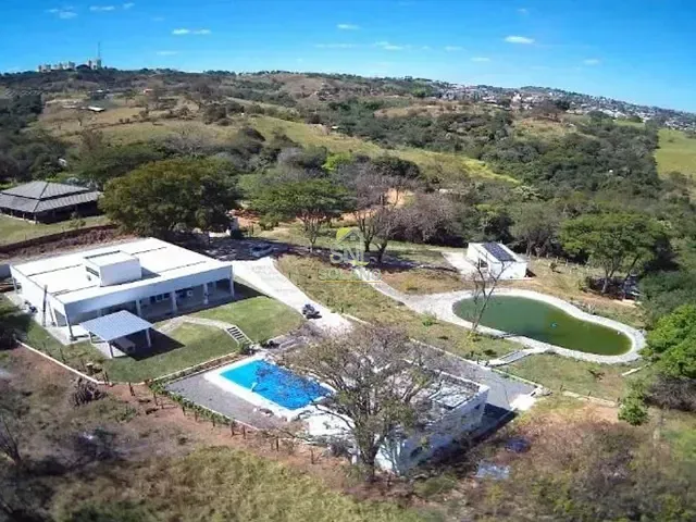 Chácara com 40891m² 4 quartos e 4 banheiros, à venda, no bairro Itamaraty em Anápolis