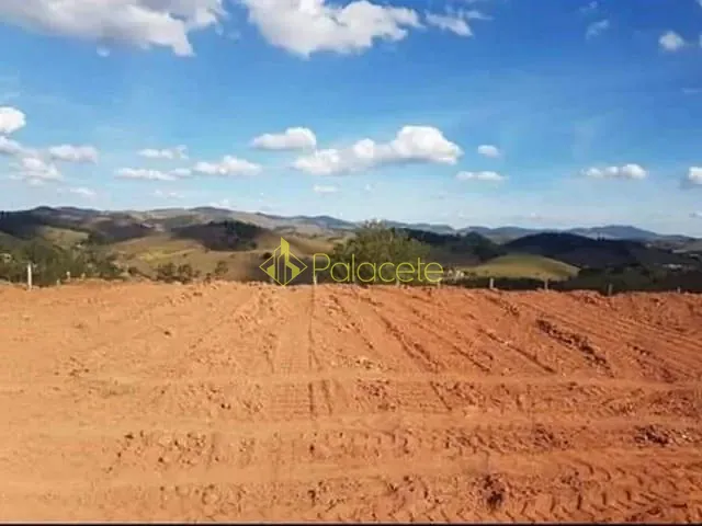 Chácara à venda, no bairro Centro em São Luiz Do Paraitinga