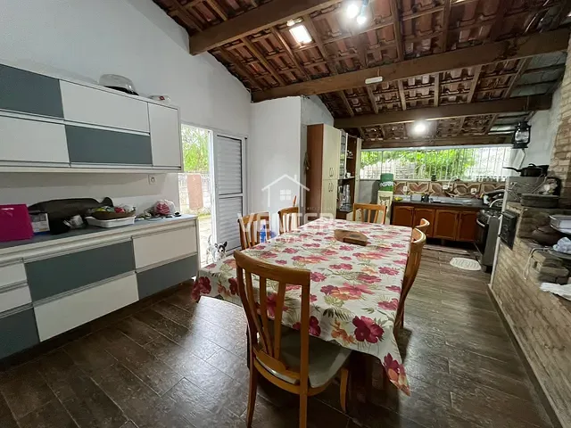 Chácara com 1250m² 3 quartos e 2 banheiros, à venda, no bairro Granjas Rurais Reunidas São Judas Tadeu em Taubaté