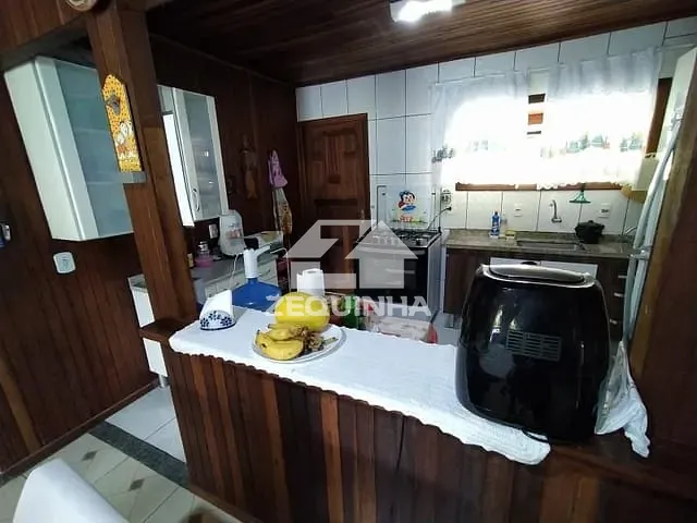 Chácara com 470m² 2 quartos e 2 banheiros, à venda, no bairro Gramado em Cotia