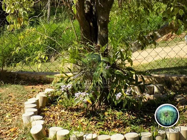 Chácara com 150m² 3 quartos e 2 banheiros, à venda, no bairro Capoava em Mairinque