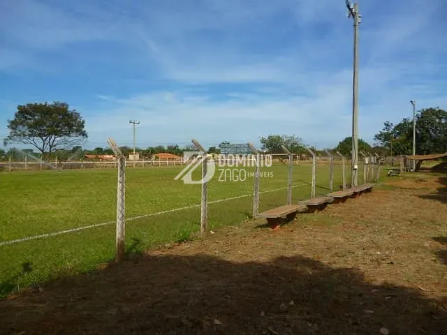 Chácara com 15000m² 3 quartos e 3 banheiros, à venda, no bairro Recanto Das Flores em Uberaba