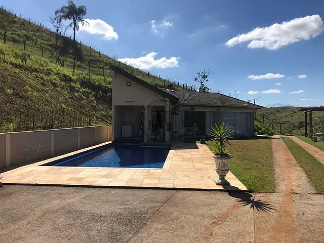 Chácara 2 quartos e 2 banheiros, à venda, no bairro Bairro das Pitas em Cachoeira Paulista