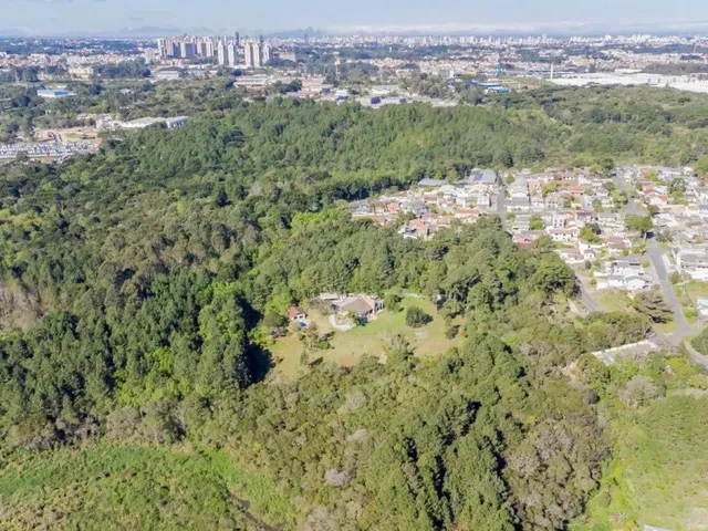 Sítio 4 quartos e 4 banheiros, à venda, no bairro Campo Comprido em Curitiba