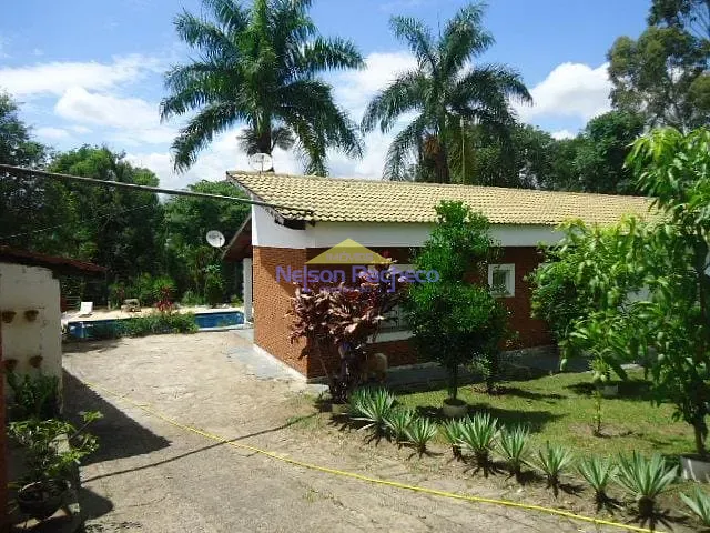 Chácara com 1231m² 3 quartos e 2 banheiros, à venda, no bairro Bosque Pinheiros em Capivari