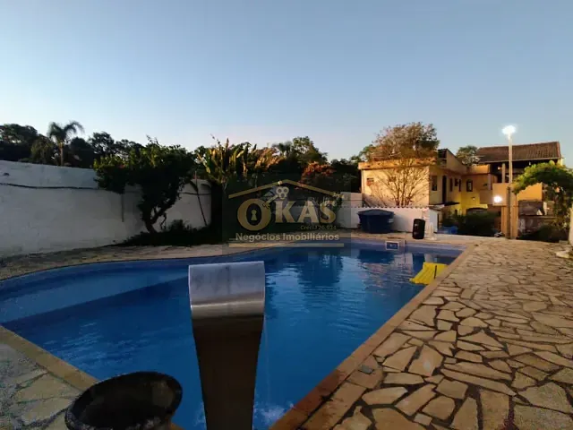 Chácara com 1400m² 4 quartos e 4 banheiros, à venda, no bairro Jardim Nova Poá em Poá