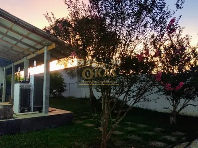 Chácara com 1400m² 4 quartos e 4 banheiros, à venda, no bairro Jardim Nova Poá em Poá