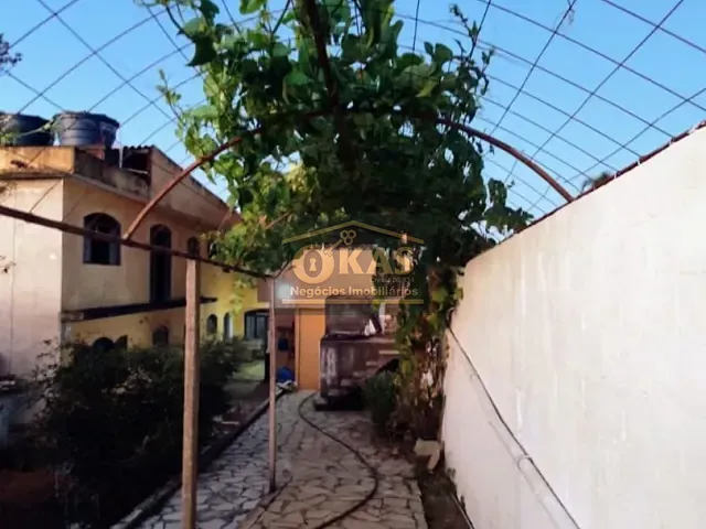 Chácara com 1400m² 4 quartos e 4 banheiros, à venda, no bairro Jardim Nova Poá em Poá