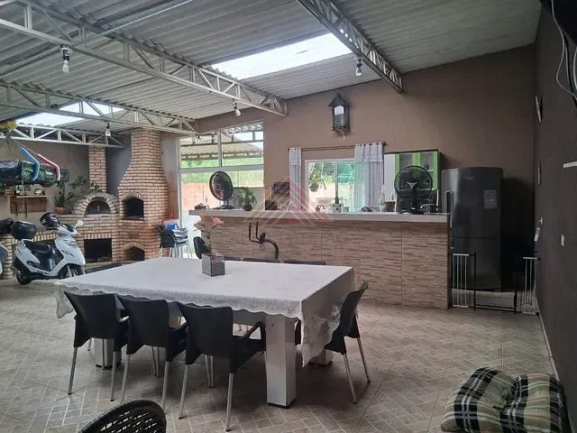 Chácara com 600m² 4 quartos e 2 banheiros, à venda, no bairro Vila Feital em Mauá