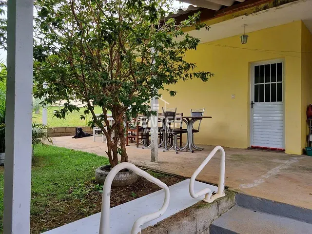 Chácara com 1250m² 3 quartos e 3 banheiros, à venda, no bairro Loteamento Chácaras Ingrid em Taubaté