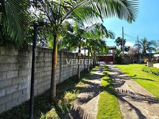 Chácara com 1250m² 3 quartos e 3 banheiros, à venda, no bairro Loteamento Chácaras Ingrid em Taubaté