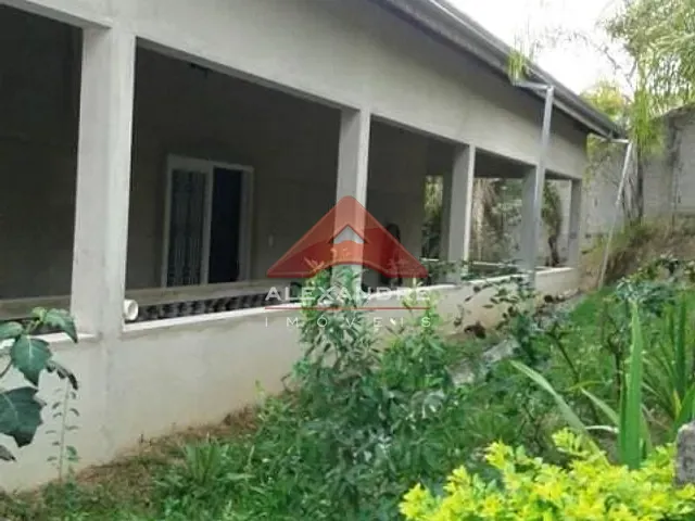 Chácara com 3500m² 4 quartos e 2 banheiros, à venda, no bairro Bom Retiro em São José dos Campos