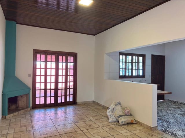 Chácara com 600m² 2 quartos e 2 banheiros, à venda, no bairro Chácara Tropical (Caucaia do Alto) em Cotia