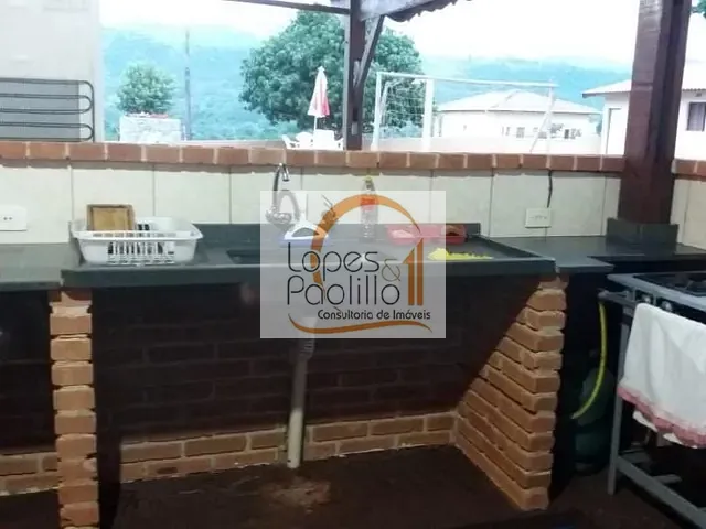 Chácara com 2000m² 5 quartos e 4 banheiros, à venda, no bairro Jardim Estância Brasil em Atibaia