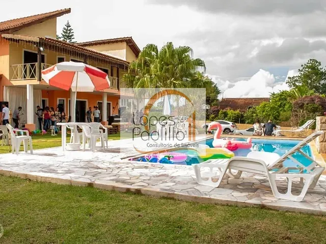 Chácara com 2000m² 5 quartos e 4 banheiros, à venda, no bairro Jardim Estância Brasil em Atibaia