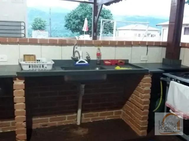 Chácara com 2000m² 5 quartos e 4 banheiros, à venda, no bairro Jardim Estância Brasil em Atibaia