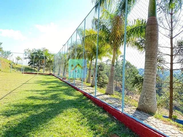 Chácara com 16000m² 3 quartos e 10 banheiros, à venda, no bairro Mirante do Buquirinha em São José dos Campos