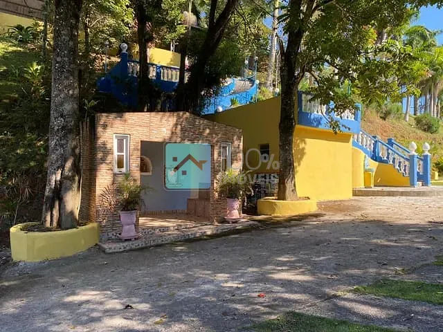Chácara com 16000m² 3 quartos e 10 banheiros, à venda, no bairro Mirante do Buquirinha em São José dos Campos