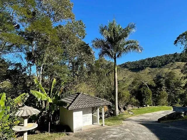 Chácara 3 quartos e 2 banheiros, à venda, no bairro natividade da serra em Natividade da Serra