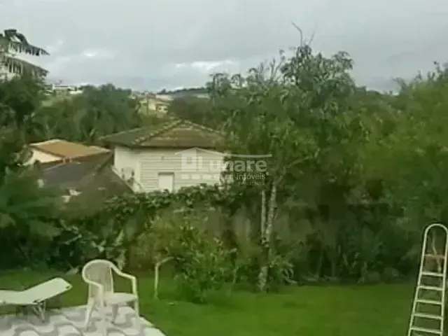 Chácara com 1400m² 3 quartos e 2 banheiros, à venda, no bairro Parque Imperial em Jacareí