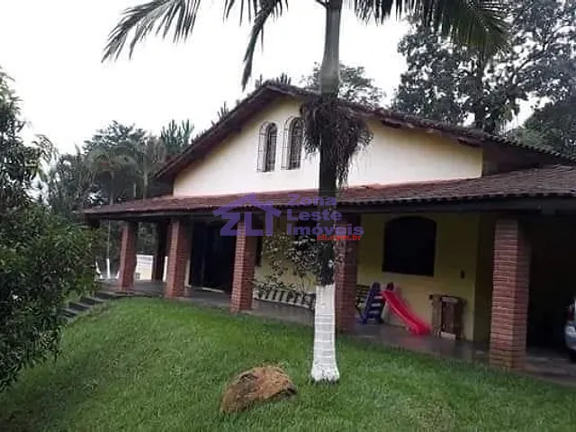 Chácara com 2700m² 4 quartos e 3 banheiros, à venda, no bairro Saboó em São Roque