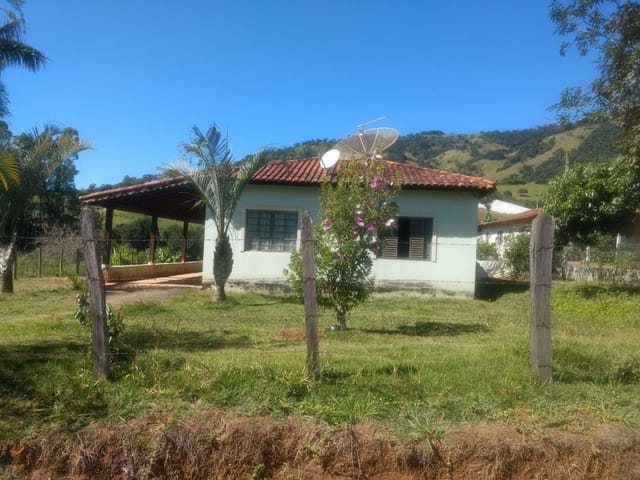 Chácara com 1700m², à venda, no bairro Fernão Dias em Cambuí