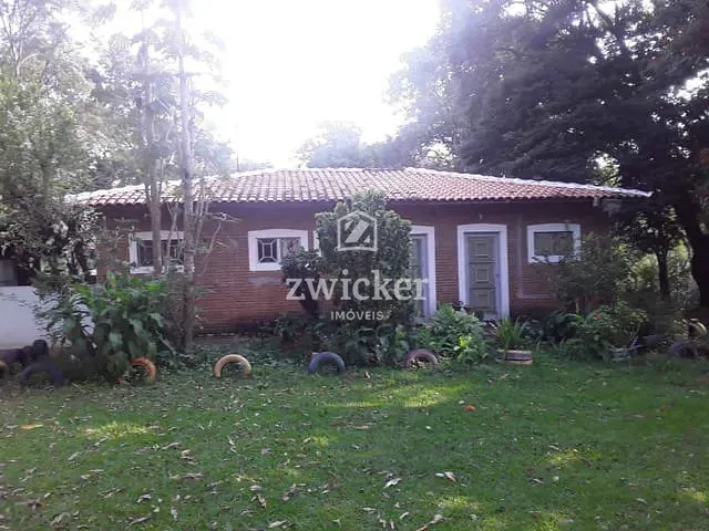 Chácara com 12m² 3 quartos e 2 banheiros, à venda, no bairro Área Rural de Agudos em Agudos