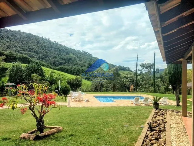 Chácara com 30000m² 3 quartos e 3 banheiros, à venda, no bairro Morro Azul em Paraibuna