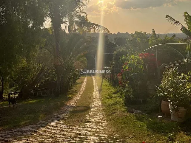 Chácara com 2000m² 3 quartos e 3 banheiros, à venda, no bairro Cachoeira em Vinhedo