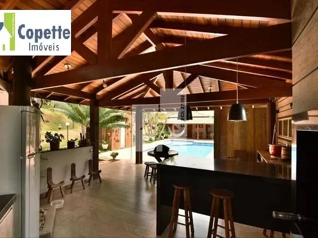 Chácara com 1800m² 3 quartos e 2 banheiros, à venda, no bairro Condominio Santo Antonio II em Jundiaí