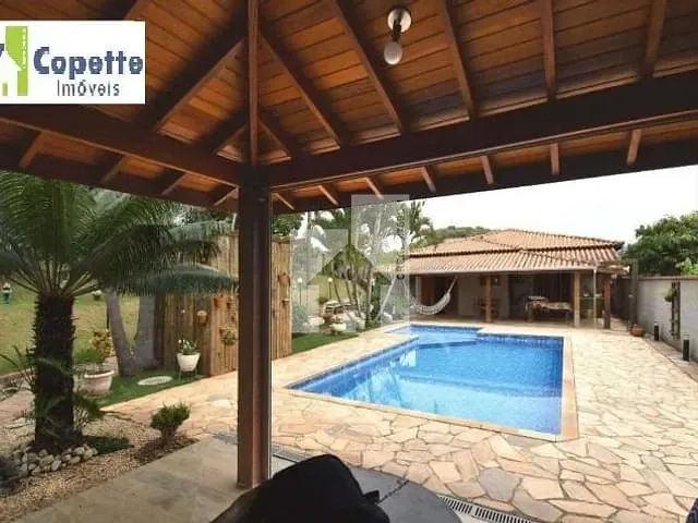 Chácara com 1800m² 3 quartos e 2 banheiros, à venda, no bairro Condominio Santo Antonio II em Jundiaí